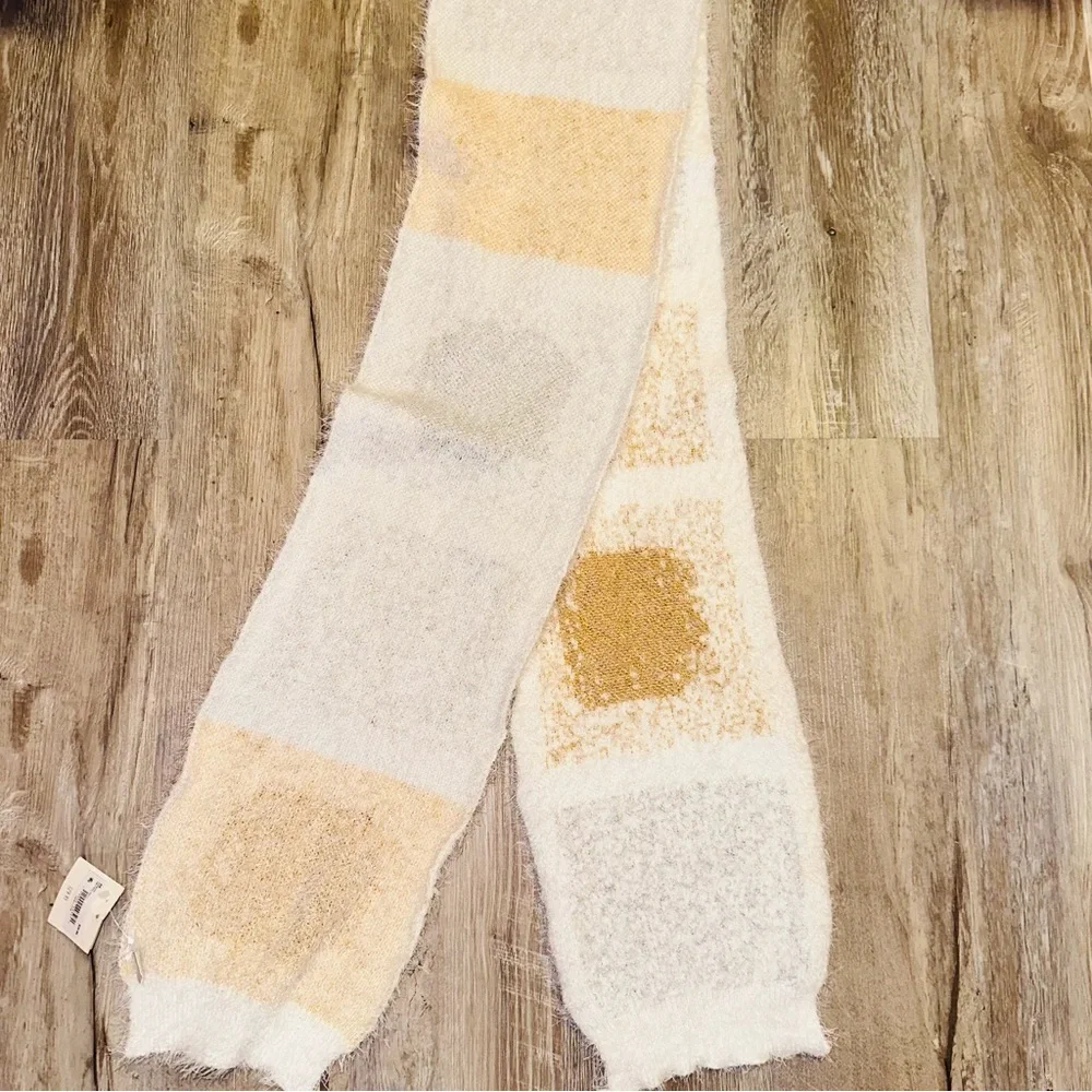 Gold and silver scarf